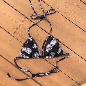 PINK Victoria’s Secret bikini top (reversible)